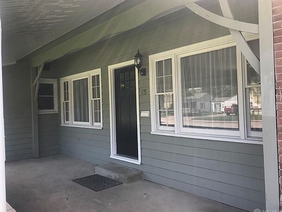 3rd image of 25 Virginia Ave