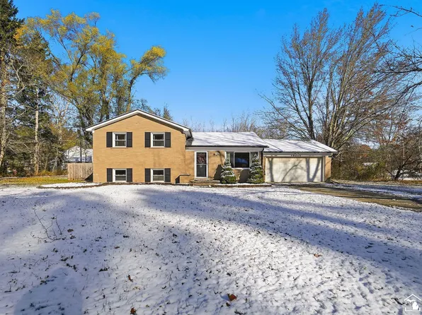 40080 Willis Rd, Belleville, MI 48111