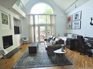 621 Franklin Ave, Columbus, OH