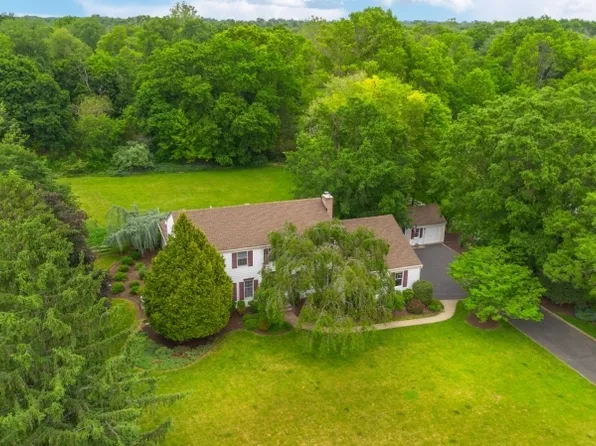 28 Kingswood Ct, Montgomery Twp., NJ 08502