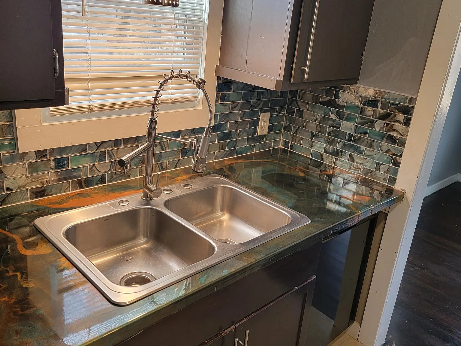 3 bed, 1280 sqft, $1,150 — Photo 2