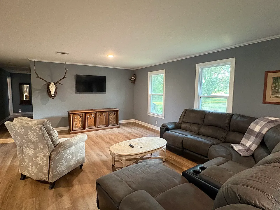 422 Ashley Ave