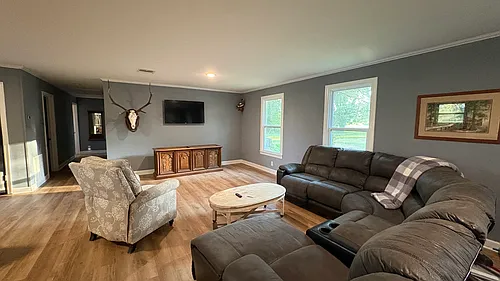 422 Ashley Ave Photo 1