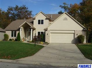 10832 Summer Chase, Fort Wayne, IN 46818