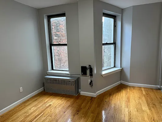 Rented by Premier One Realty LLC | media 5