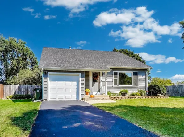 3114 Timber Hill Ln, Aurora, IL 60504