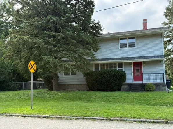 302 Adams St, Danville, IL 61832