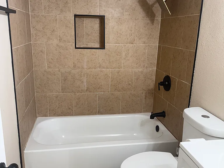 312 Arborview Dr — Photo 8