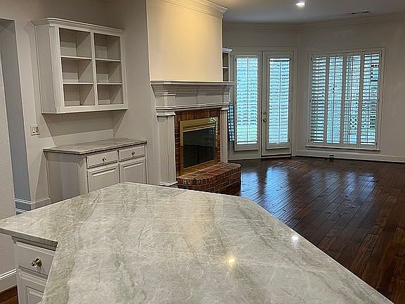 3rd image of 5908 Sicilian Cir