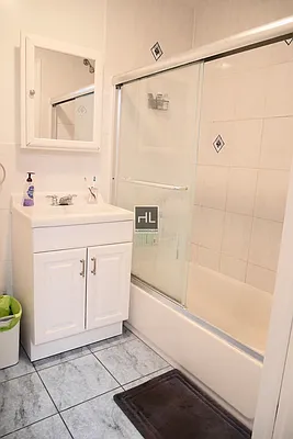 Rented by Highline Residential | media 30