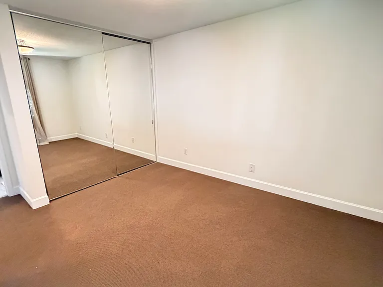 5701 Malaga Pl — Photo 35