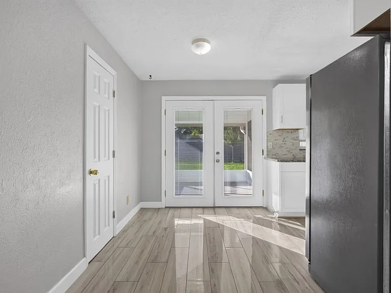 442 Ameca Ave — Photo 7