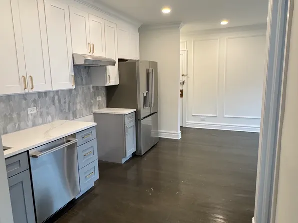 2324 N Lincoln Park W, Chicago, IL