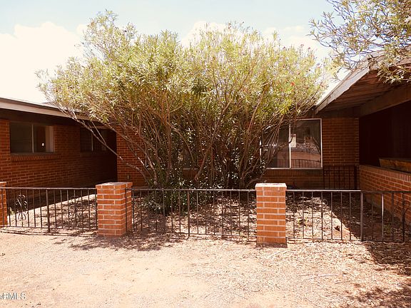 2nd image of 2864 Cardinal Dr