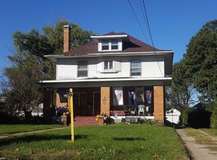 725 S Chestnut St, Kewanee, IL 61443