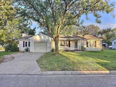 1302 Harrison St, Newton, KS, 67114