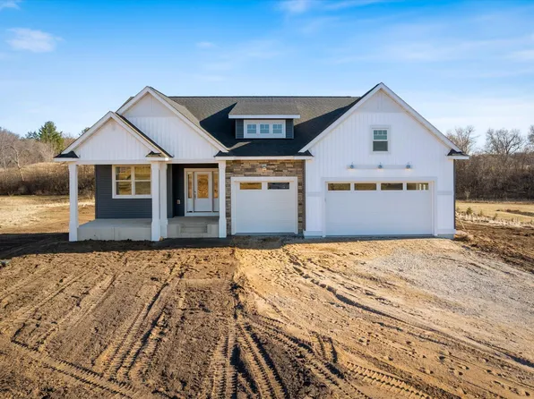 993 154th Ave, New Richmond, WI 54017
