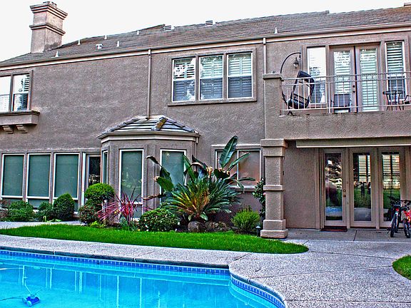 2nd image of 3602 Gleneagles Dr