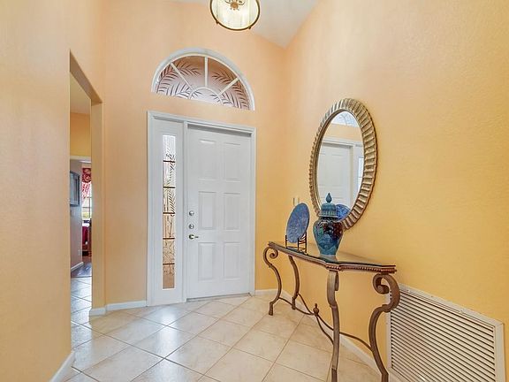 3rd image of 7077 Cataluna Cir