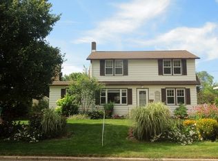 484 E Elm St, Sycamore, IL 60178