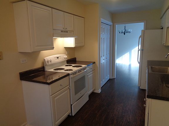 4th image of 755 Monticello Dr