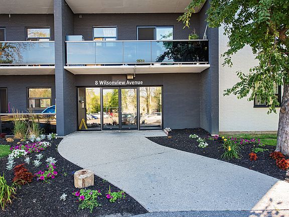 3rd image of 8 Wilsonview Ave