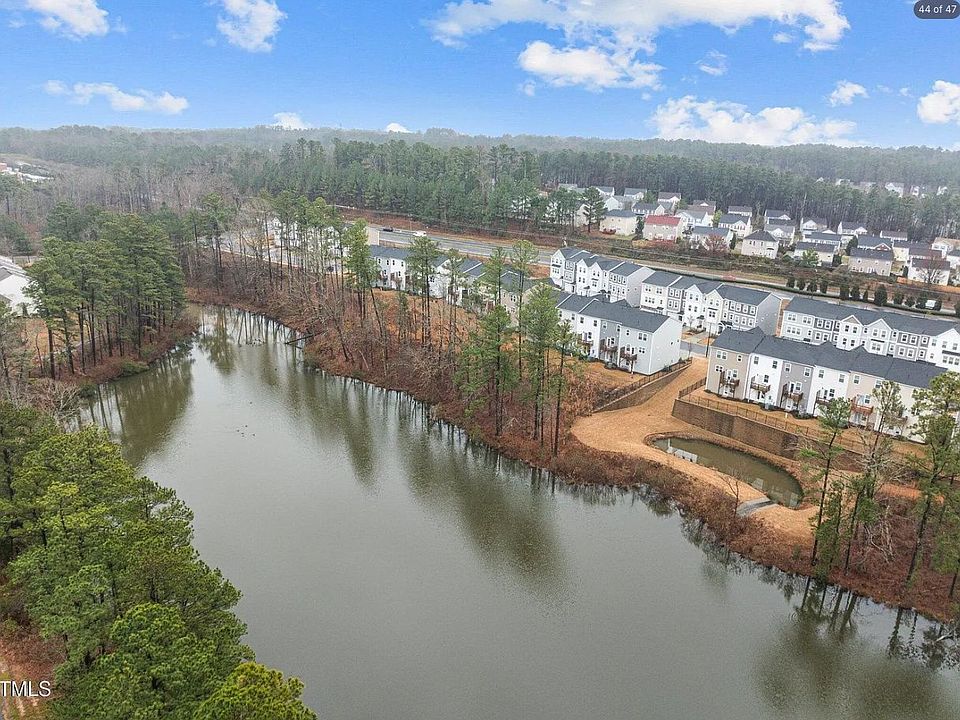 1st image of 1052 Shoreside Dr