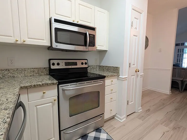 9754 Leyland Dr #9 — Photo 8