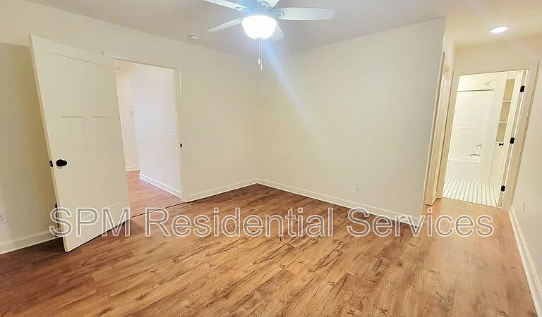 408 Pine Hills Dr — Photo 18