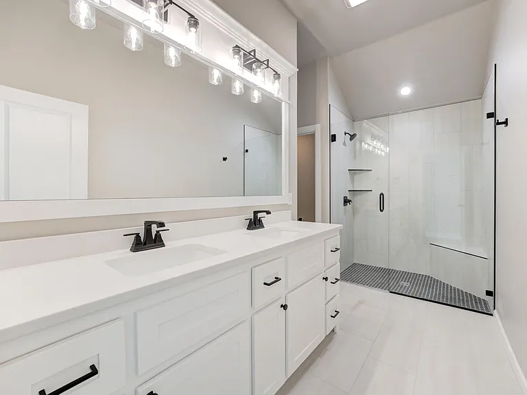 1811 Hollow Crest Ct — Photo 27
