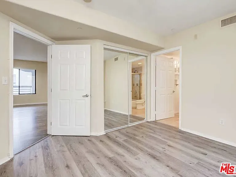 6815 Baird Ave #2 — Photo 9