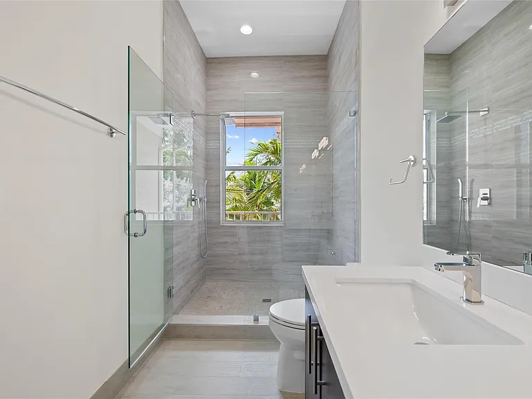 1430 SW 4th Ave #1430 — Photo 8
