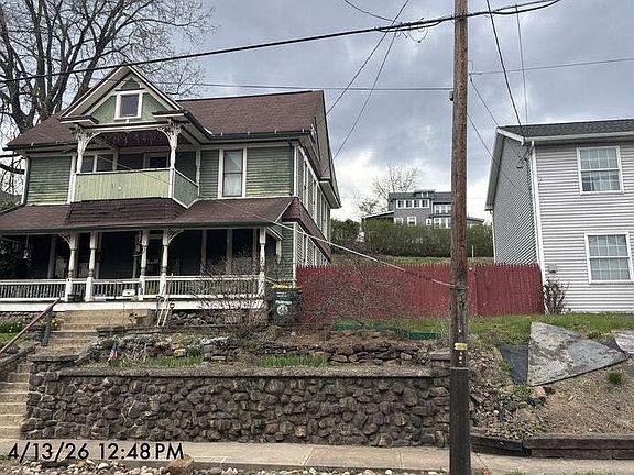 2nd image of 76 Montgomery St