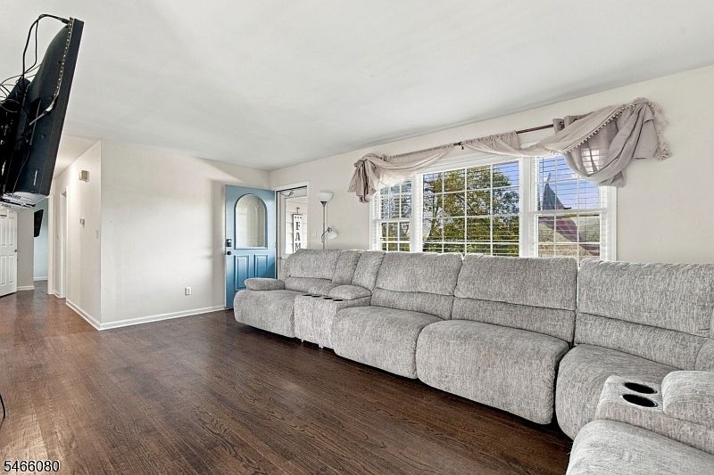 1st image of 23 Elizabeth Ave