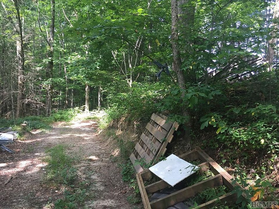 2nd image of Laurel Knob Rd