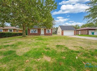 4826 Curtice Rd, Northwood, OH 43619