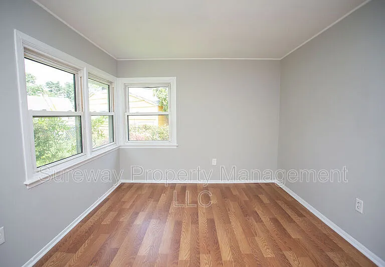 17 Snowdon Ln — Photo 32