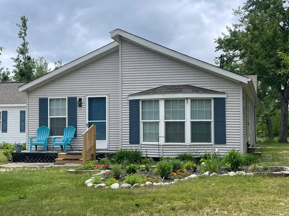 3688 Chester Rd, Gaylord, MI 49735