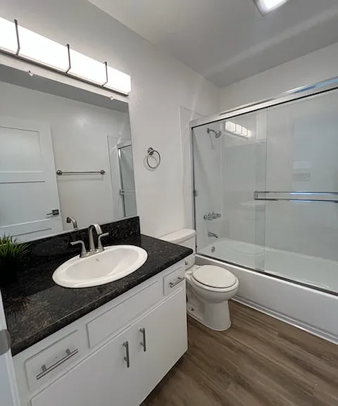 1 bathroom