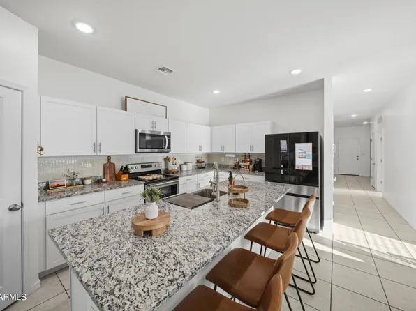 9505 W ILLINI Street, Tolleson, AZ 85353