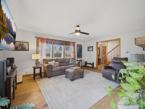 4th image of 4 Washburn Street