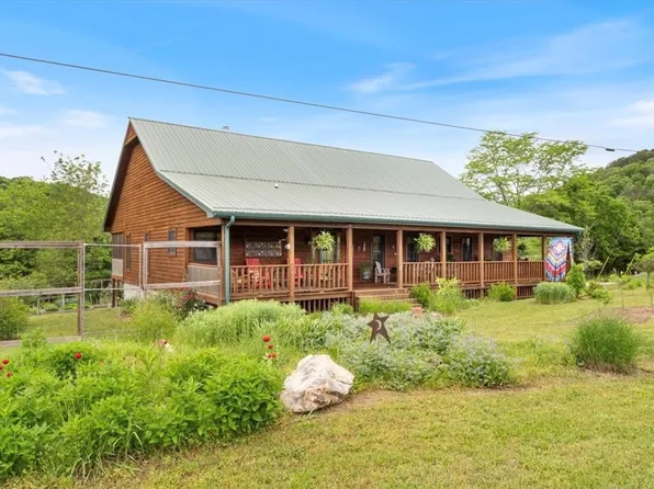 806 County Road 301, Eureka Springs, AR 72632