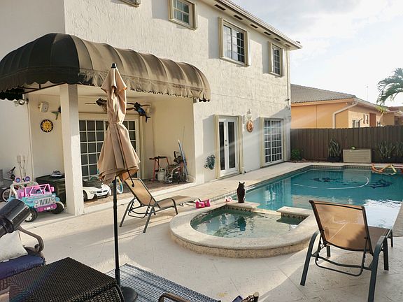 2nd image of 9101 NW 145th Ln