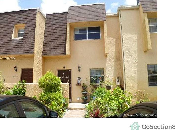 1st image of 5839 Blueberry Ct