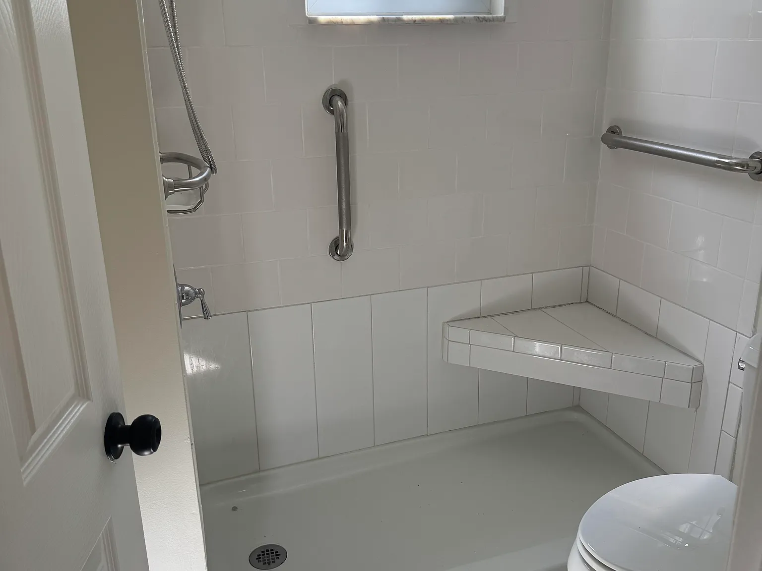 3 bed, 1.5 bath, 1360 sqft, $1,750 — Photo 4