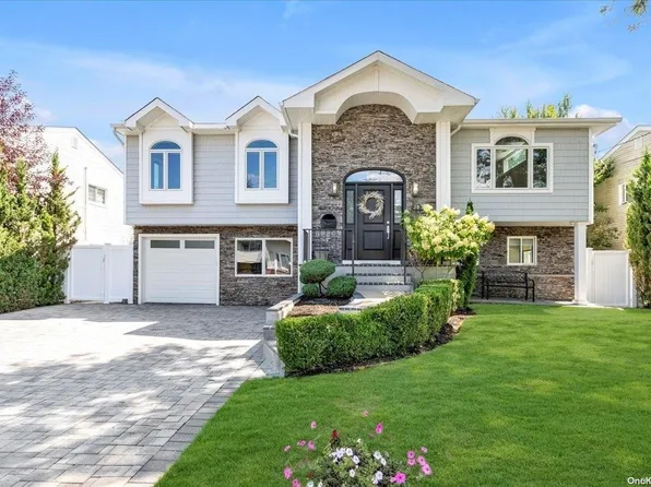 2839 Len Drive, Bellmore, NY 11710