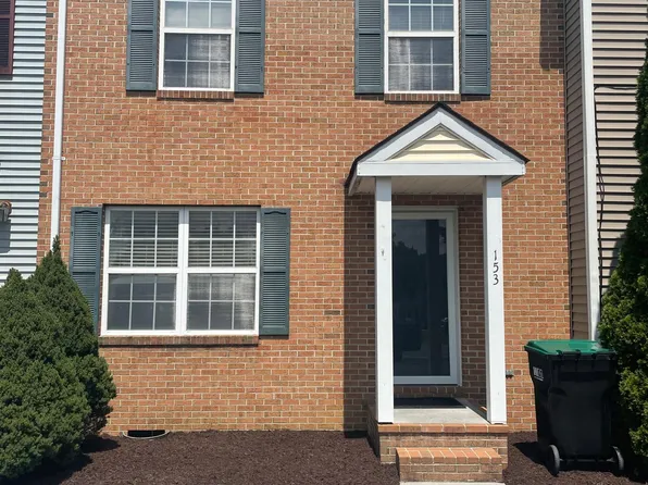 153 Lora Dr, Woodstock, VA 22664