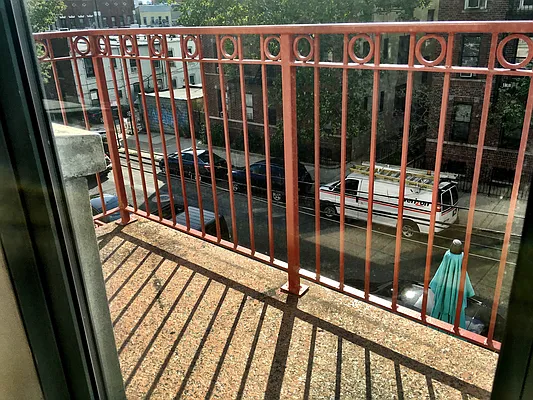 Rented by NY Space Finders Inc. | media 18