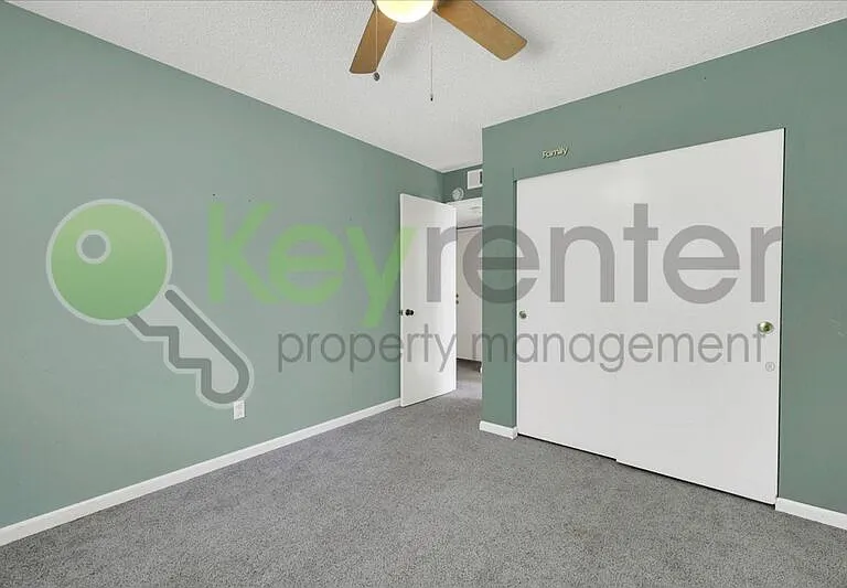 7005 Woodside Dr — Photo 17