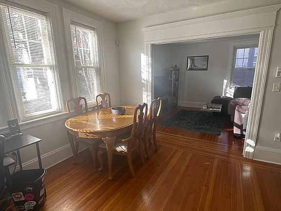 4th image of 144 Irving Ave APT B1